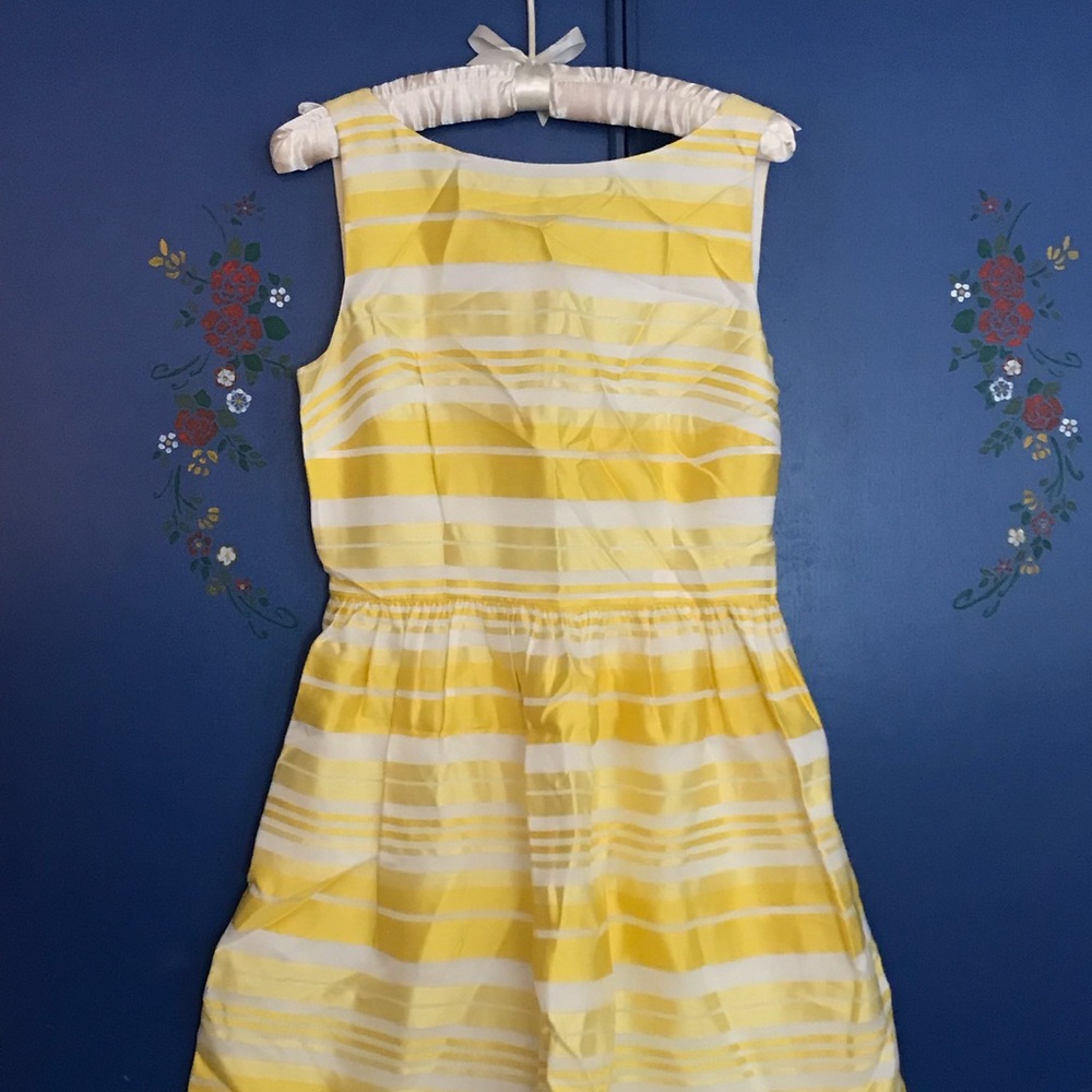 Lovely satin resort cocktail dress Lilly Pulitzer